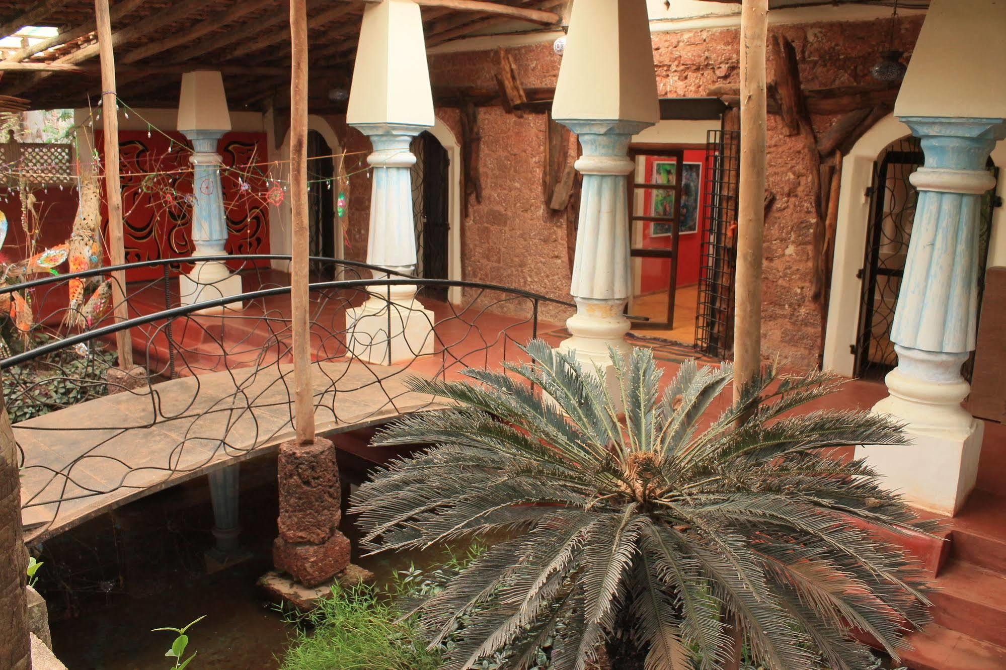 Saraya Bed & Breakfast Sangolda Exterior photo