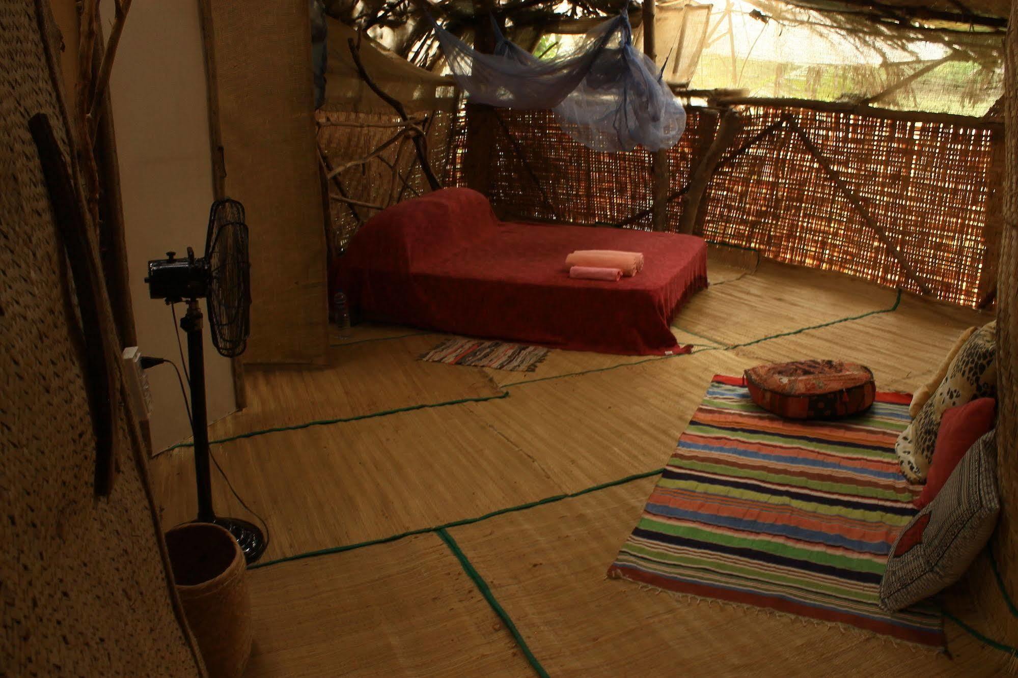 Saraya Bed & Breakfast Sangolda Exterior photo